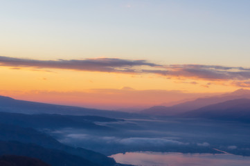 Fototapeta premium 高ボッチ高原の夜明け