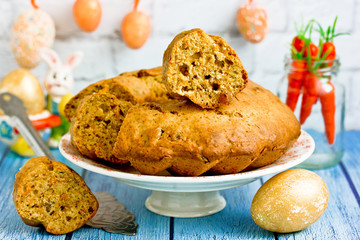 Carrot bundt cake with raisin and orange, Easter treat idea