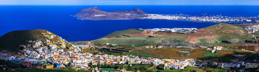 Fototapeta na wymiar Gran Canaria island. view from Arucas town for Las Palmas. Canary islands