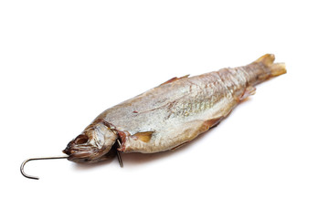 Pstrąg wędzony. Wędzona ryba na białym  tle. © foodandcook