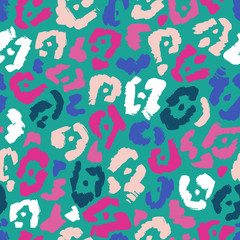 Vector Seamless pattern of leopard skin in black and white on brown background, Wild Animals pattern for textile or wall paper.