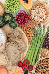 High fibre super food with whole wheat pasta, whole grain rye bread, fruit, vegetables, legumes, grains and nuts. Foods also containing anthocyanins, antioxidants, vitamins and minerals. 