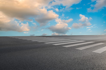 Fototapeta premium Road surface and sky cloud landscape..