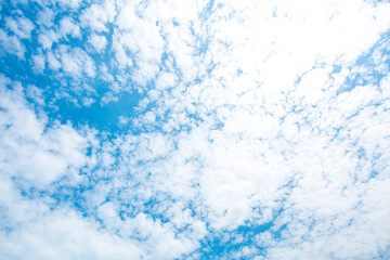  Blue sky and white clouds