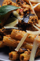 파스타 알라 노르마 Maccheroni alla norma 시칠리아 요리 Cucina catanese siciliana Catania italiana ft7108_7669 Italian cuisine Pasta