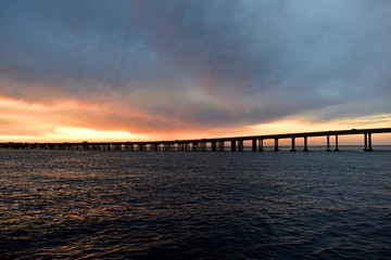 Fototapeta na wymiar sunset over a bay in florida