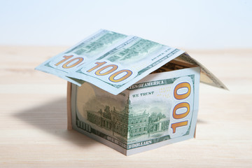 Dollar house. Cash 