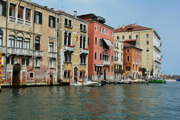 Fototapeta na wymiar Views of Venice from the Grand Canal