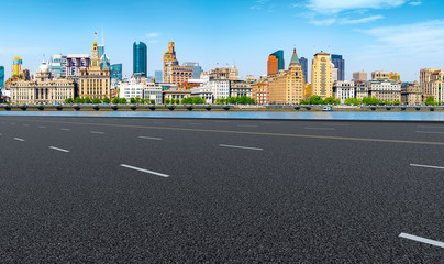 Naklejka premium Urban Road, Highway and Construction Skyline..