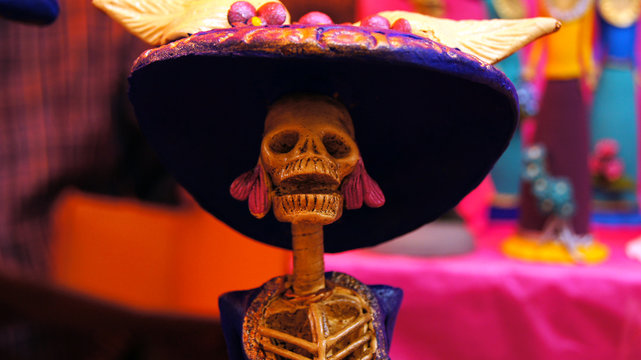 En M&eacute;xico cada a&ntilde;o se celebra el d&iacute;a de muertos, tradici&oacute;n milenaria heredada de nuestros ancestros que nos ayuda a recordar que la muerte siempre est&aacute; presente