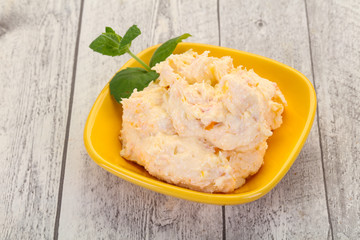 Curd with dry apricot