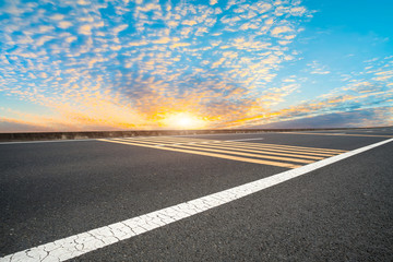 Fototapeta premium Road surface and sky cloud landscape..