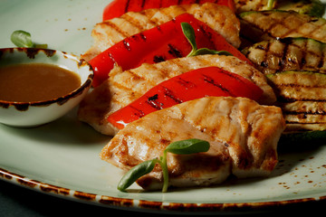 grilled chicken fillet vegetables