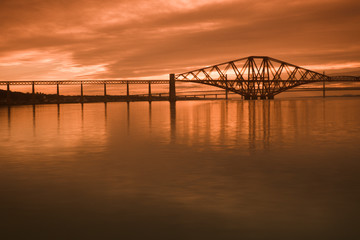 Fototapeta na wymiar queensferry bridge at sunset
