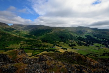 The Dunamil road below the mountains