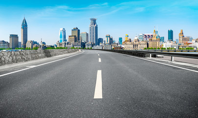 Naklejka premium Urban Road, Highway and Construction Skyline..