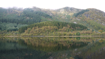 loch reflection