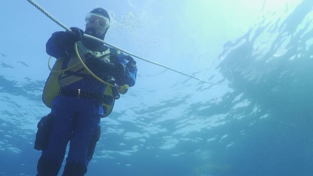Scuba Diver Safety Stop Anchor Line