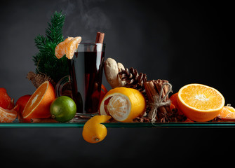 Mulled wine with citrus and spices.