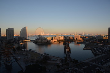 みなとみらいの夕暮れ