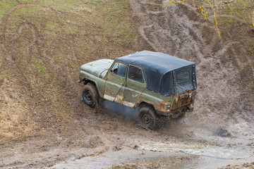 Russian SUV, Off-road vehicle slips, Stuck in the river	
