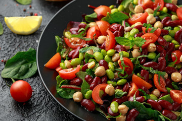 Fresh Beans salad with flatbread and mix of vegetables