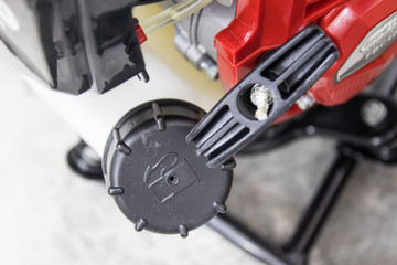 Obraz premium Gasoline engine tank of a 4 stroke motor
