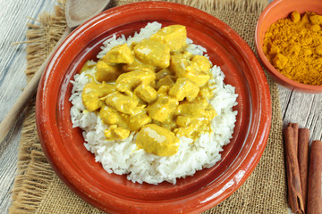 poulet au curry et lait de coco