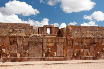 Ruiny stanowiska archeologicznego Tiahuanaco, Boliwia © Miroslaw