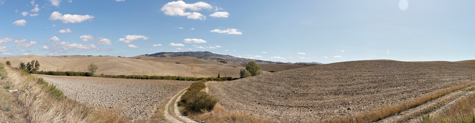 Fototapeta na wymiar Volterra - Panorama Landschaft
