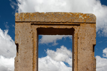Ruiny stanowiska archeologicznego Tiahuanaco, Boliwia © Miroslaw