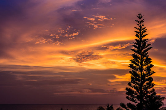 Ausergew&ouml;hnlicher Sonnenuntergang in der Karibik auf Bonaire