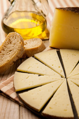 Plato con queso curado