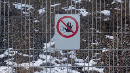 prohibiting the cross sign on the fence. stop the passage is closed