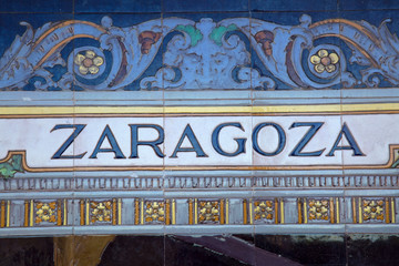 Obraz premium Zaragoza Sign; Plaza de Espana Square; Seville