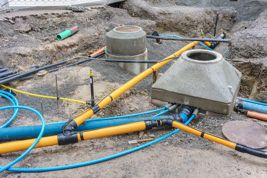 Erneuerung der Gasleitung und Wasserleitung in einer Strasse