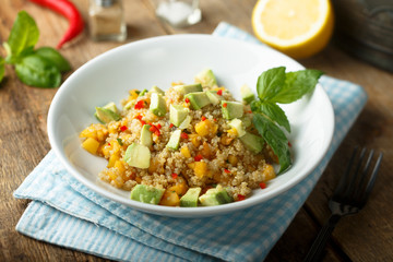 Quinoa mango salad