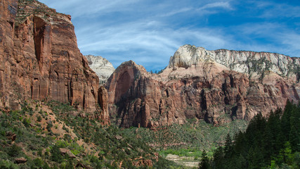 Fototapeta na wymiar Red Arch Mountain seen from the Emerald Pools Trail, Zion National Park, Utah, USA