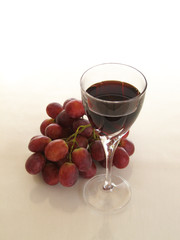 Red grape wine