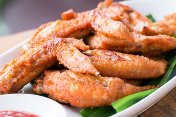 brown skin deep fried chicken wings.