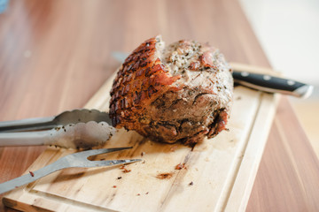 Schweinsbraten vom Grill