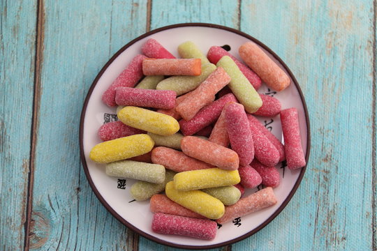 Bonbons drag&eacute;es acidul&eacute;s