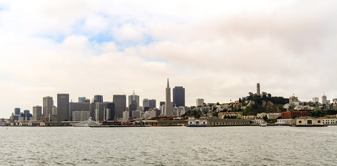 Fototapeta premium San Francisco Cityscape on the skyline