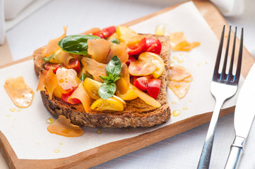  Bruschette with Prosciutto and Tomatoes