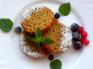 cupcake with berries