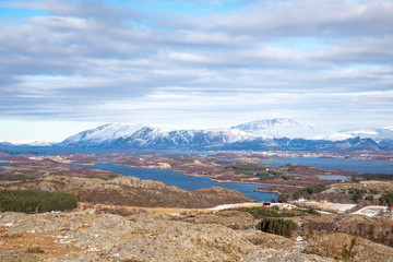 Fototapeta na wymiar On a hike to Vikerfjellet