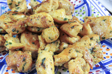 morceaux de poulet grillés