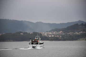 Transbordador cruzando la Ría de Vigo