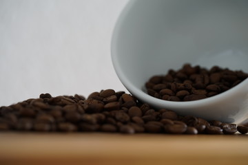 Kaffeetasse mit Kaffeebohnen