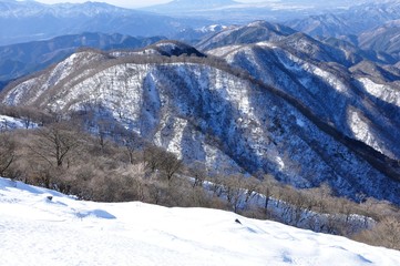 鍋割山稜の雪景色